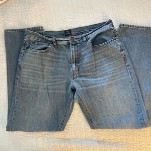 Men's J. Crew The Sutton Jeans w:36 l: 32